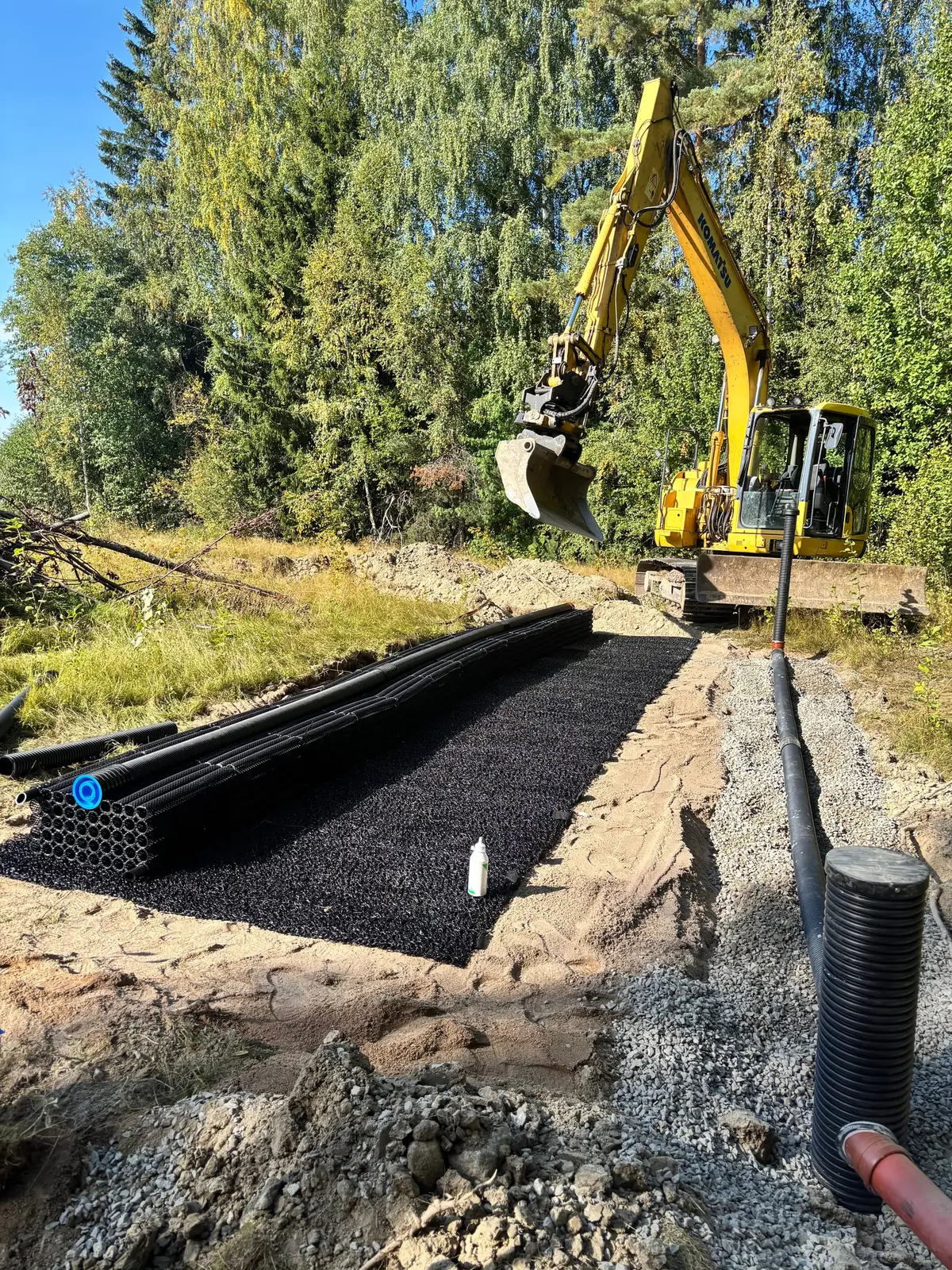 Infiltrationsbädd med makadam och spridarledningar